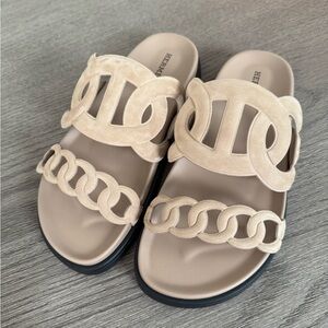 Herms Beige Sandal—-sold